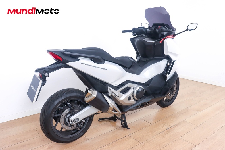 Motorbike image 2