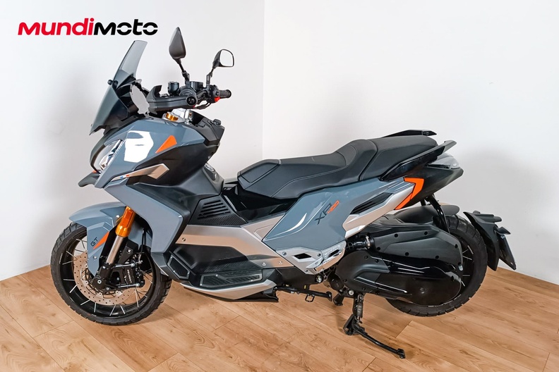 Motorbike image 5