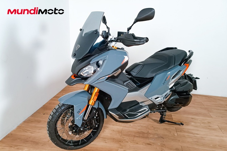 Motorbike image 6