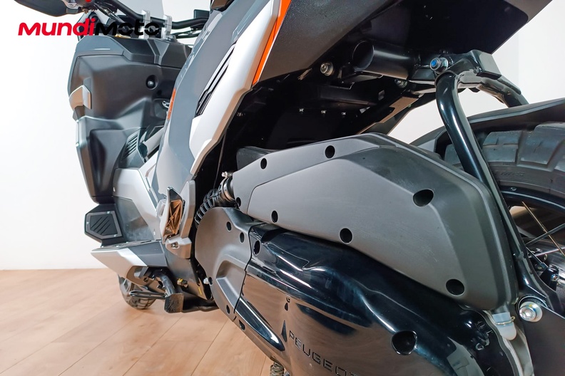 Motorbike image 8