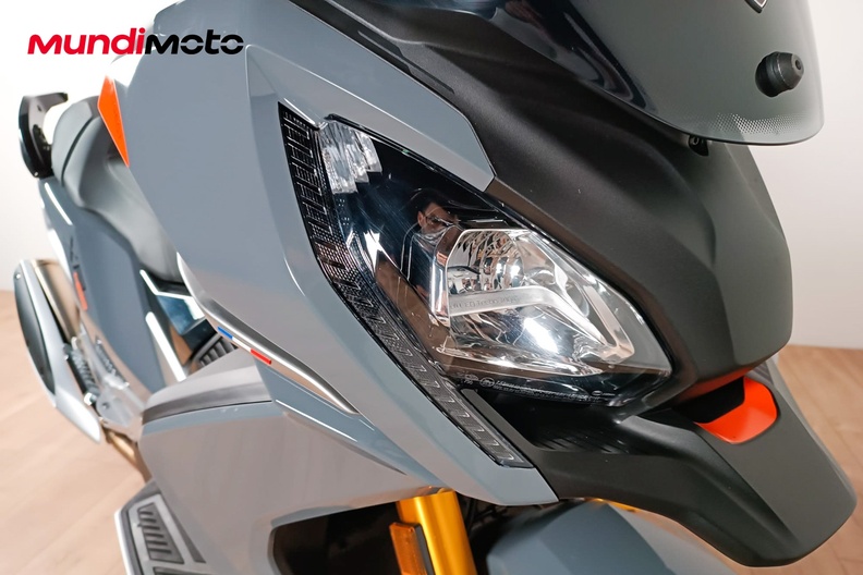Motorbike image 4