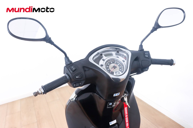Motorbike image 10