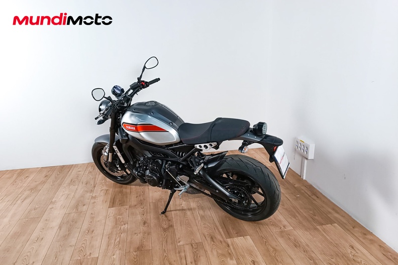 Motorbike image 7