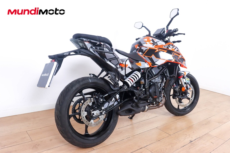 Motorbike image 2