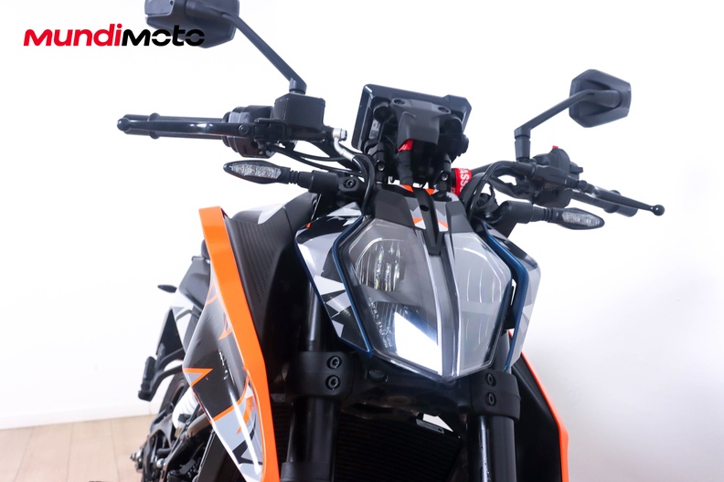 Motorbike image 4