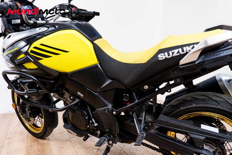 Motorbike image 8