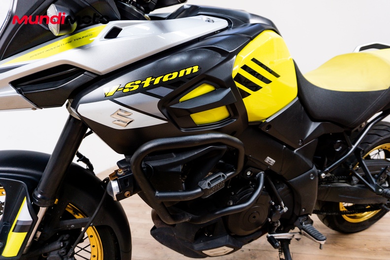 Motorbike image 9