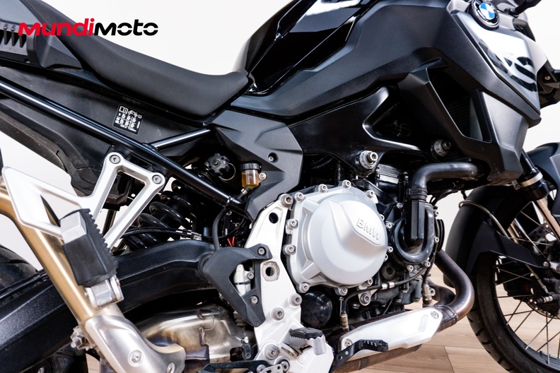 Motorbike image 3