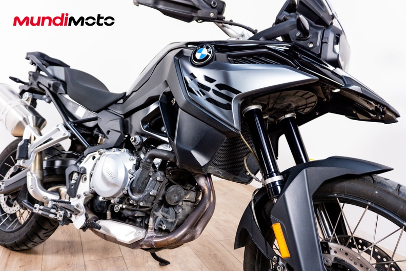 Motorbike image 4