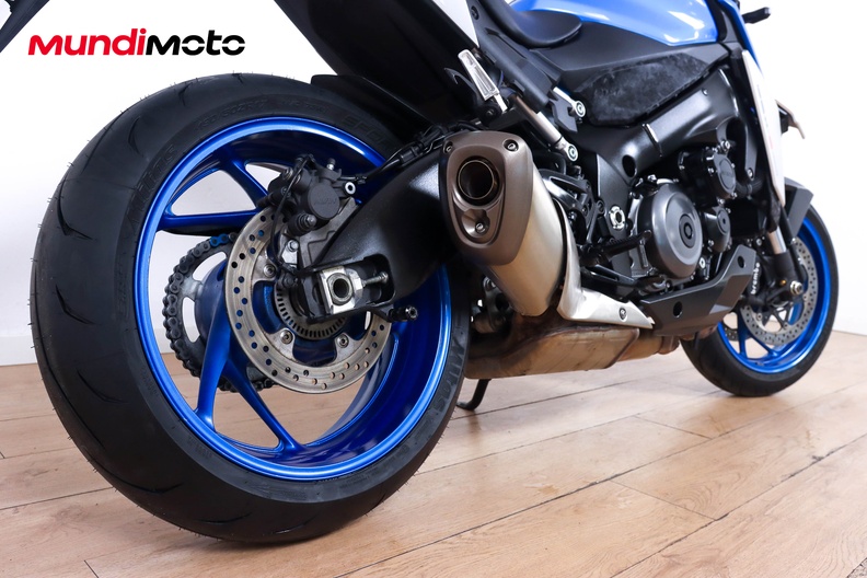 Motorbike image 3