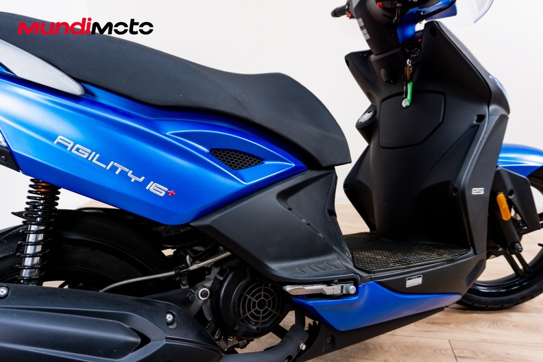 Motorbike image 4