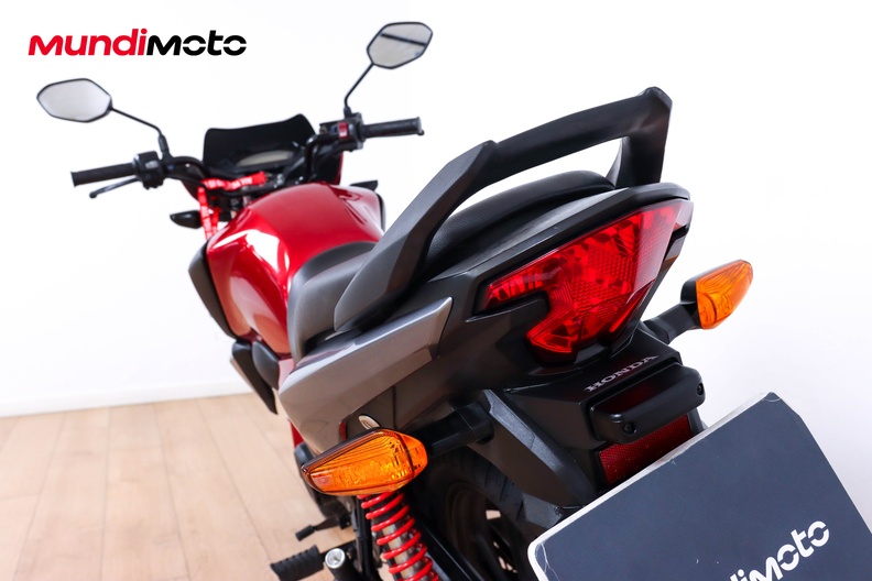 Motorbike image 9