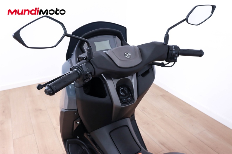 Motorbike image 10