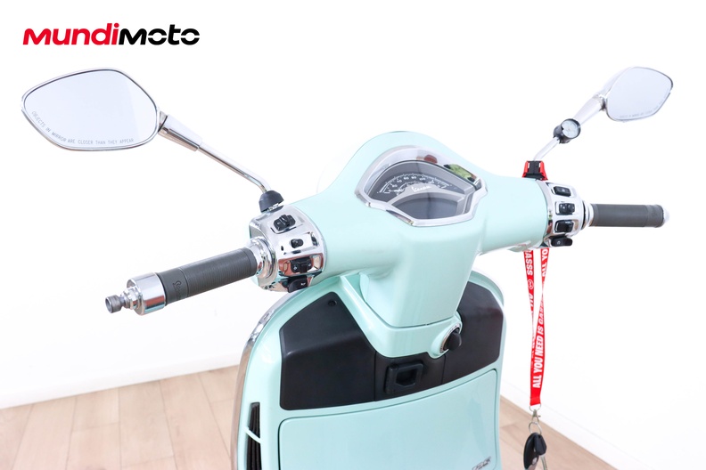 Motorbike image 10