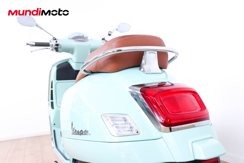 Motorbike image 9