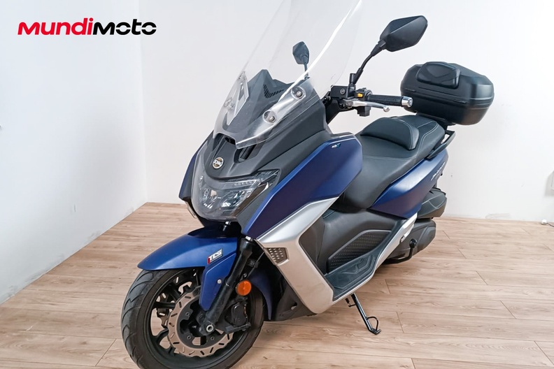 Motorbike image 6