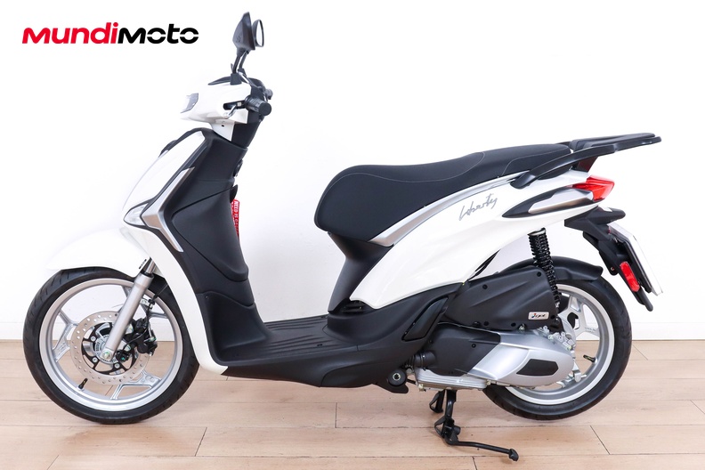 Motorbike image 2