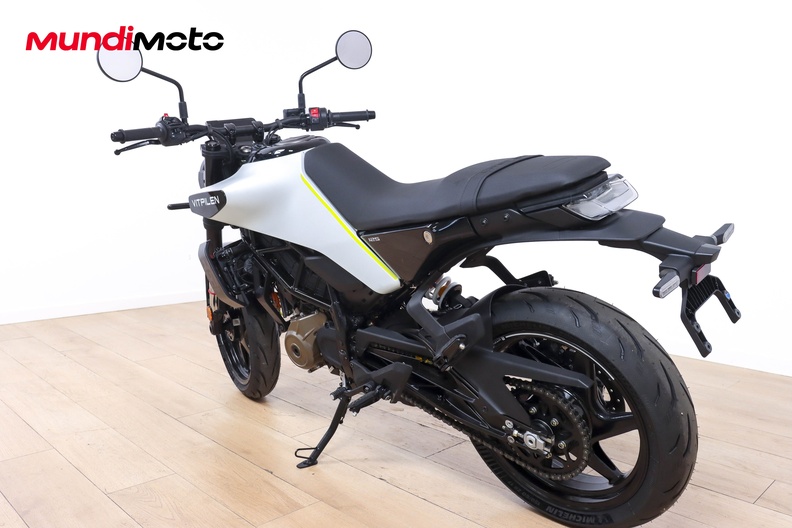 Motorbike image 7