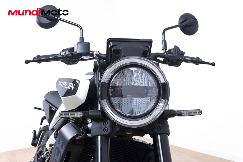 Motorbike image 4