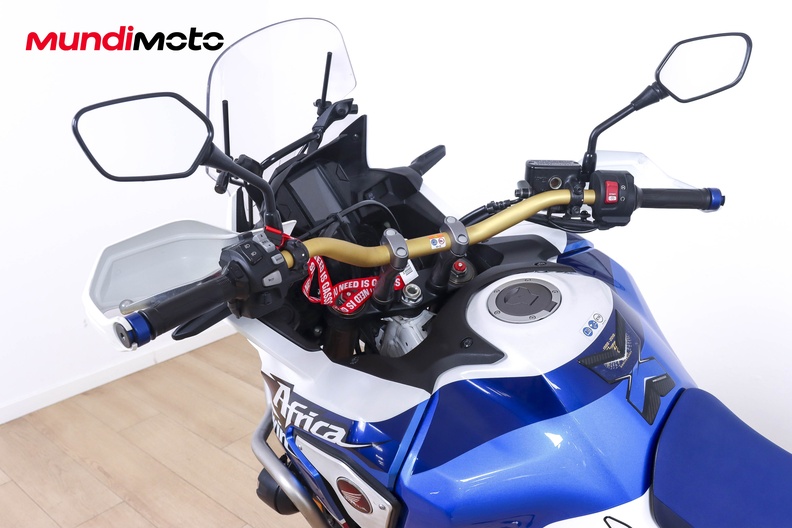 Motorbike image 10