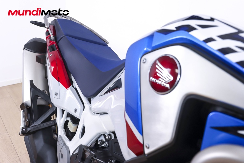 Motorbike image 12