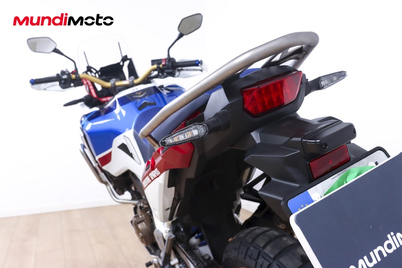 Motorbike image 9