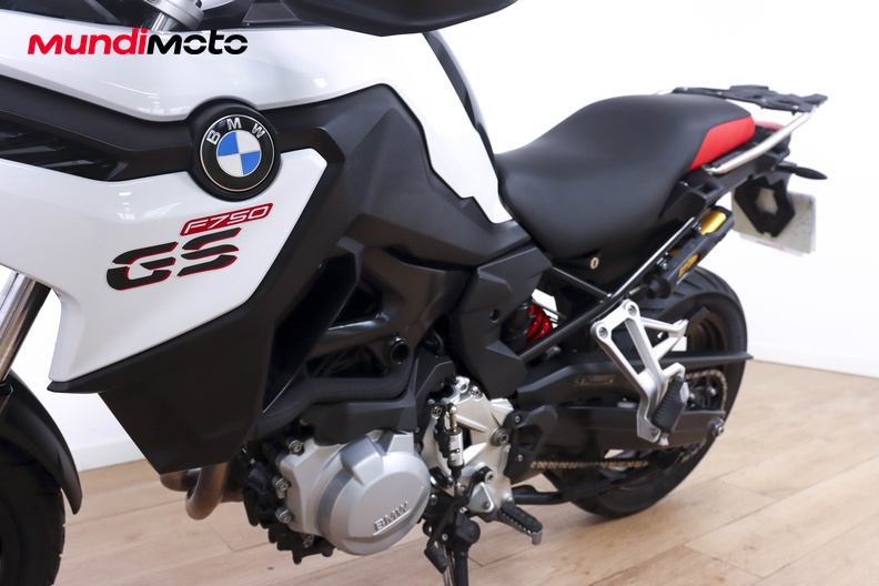Motorbike image 8