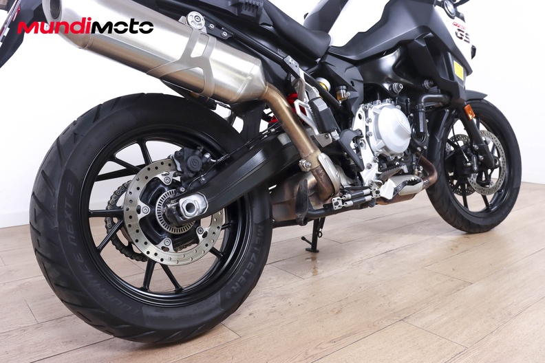 Motorbike image 3