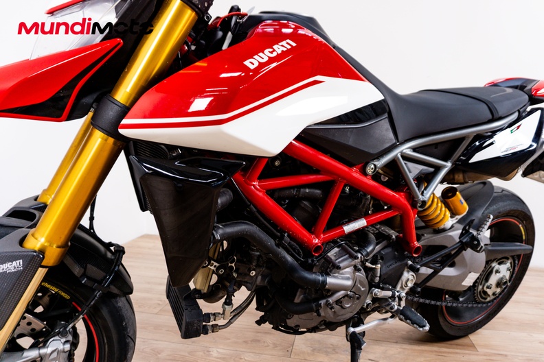Motorbike image 9