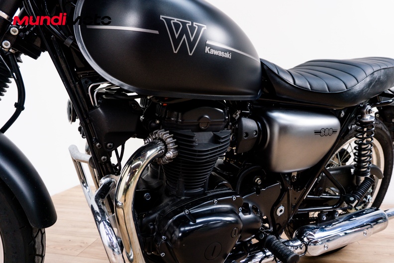 Motorbike image 9