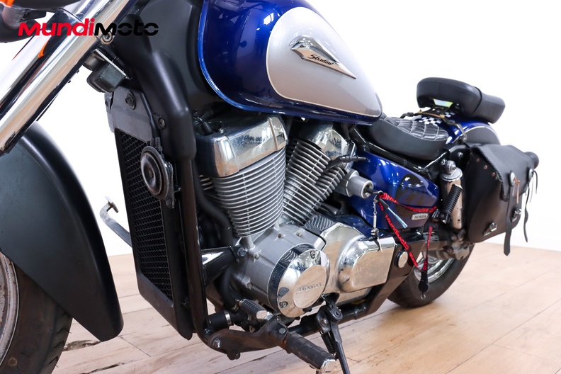Motorbike image 9