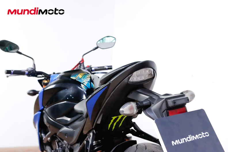Motorbike image 9