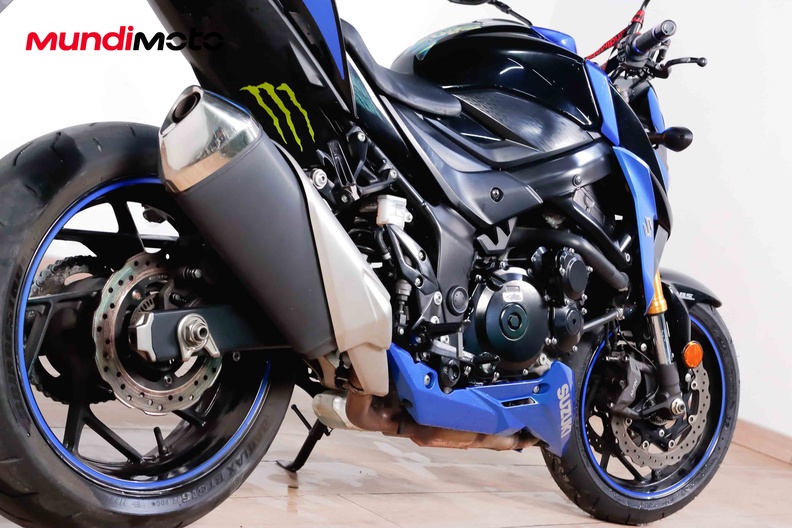 Motorbike image 3