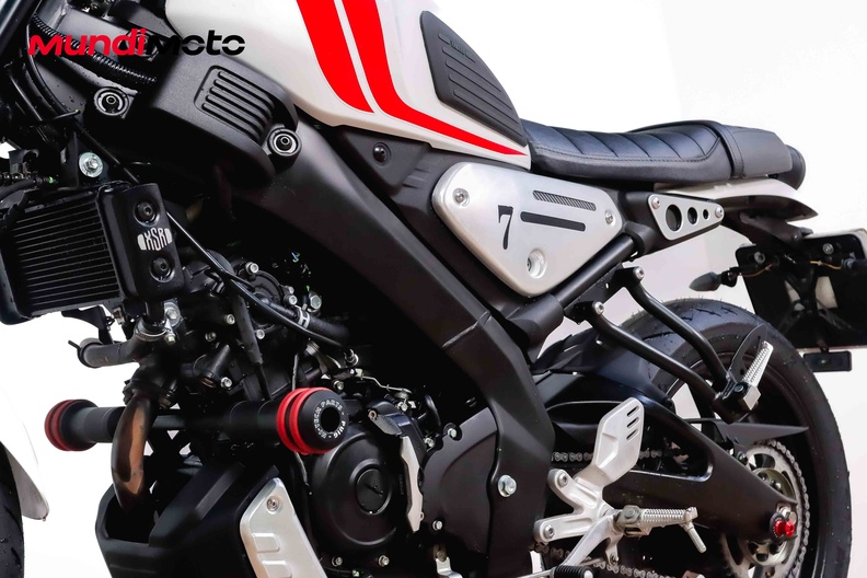 Motorbike image 8