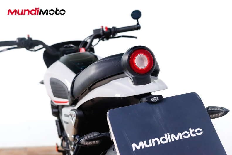 Motorbike image 9