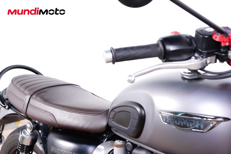 Motorbike image 13