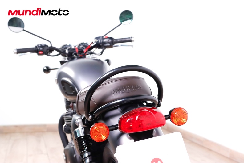 Motorbike image 8