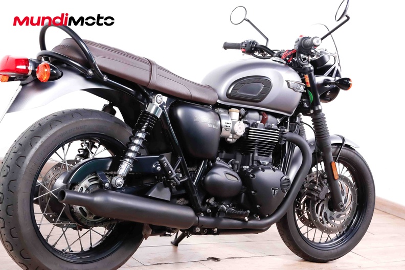Motorbike image 3