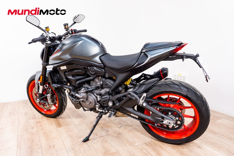 Motorbike image 7