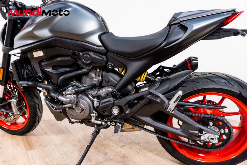 Motorbike image 8