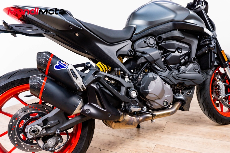 Motorbike image 3