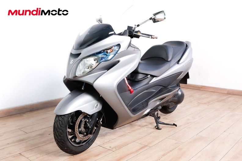 Motorbike image 7