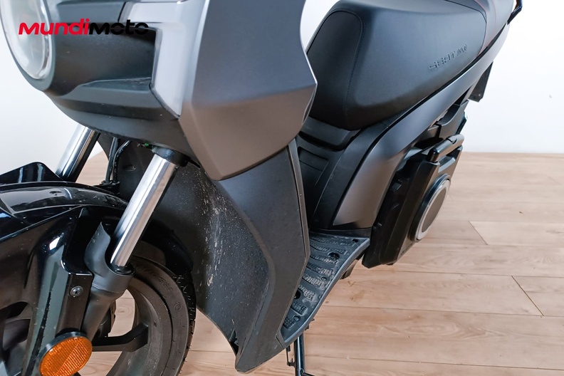 Motorbike image 9
