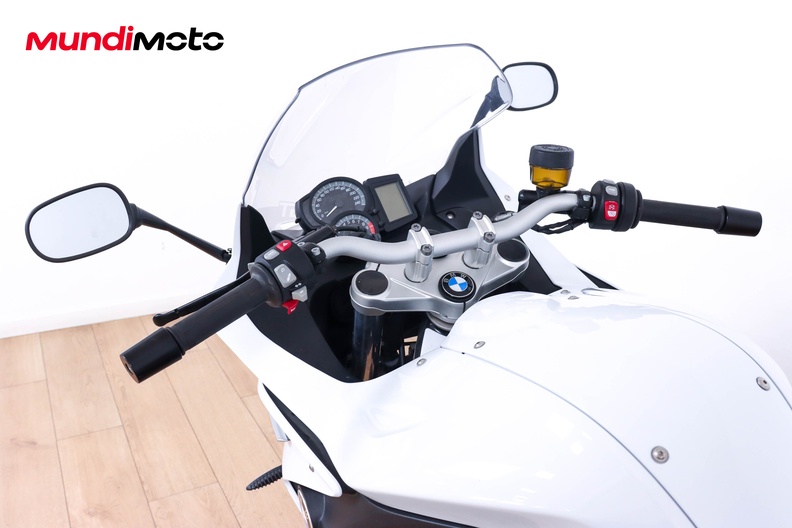 Motorbike image 10