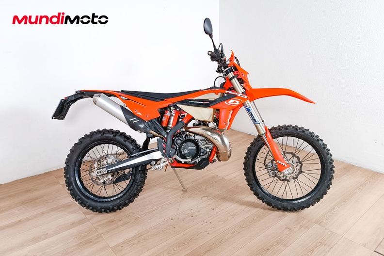 Motorbike image 0