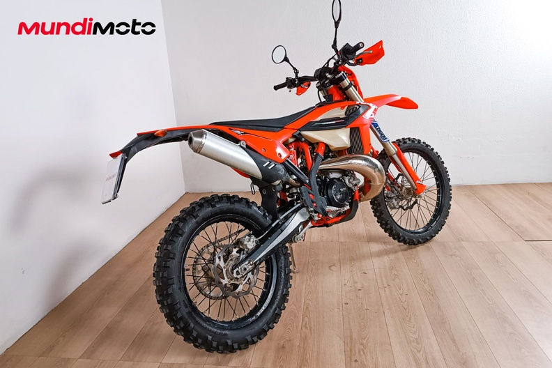 Motorbike image 2