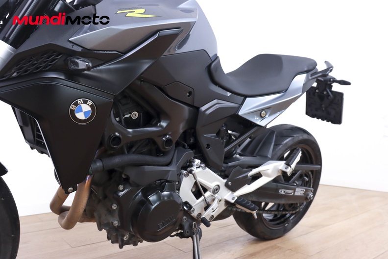 Motorbike image 8