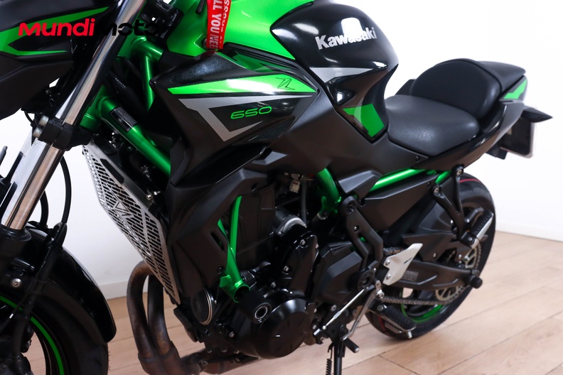 Motorbike image 8