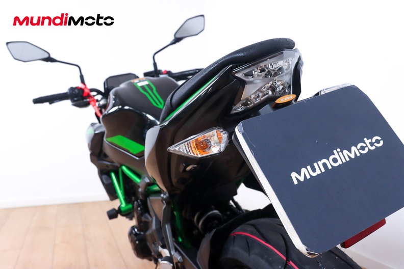 Motorbike image 9