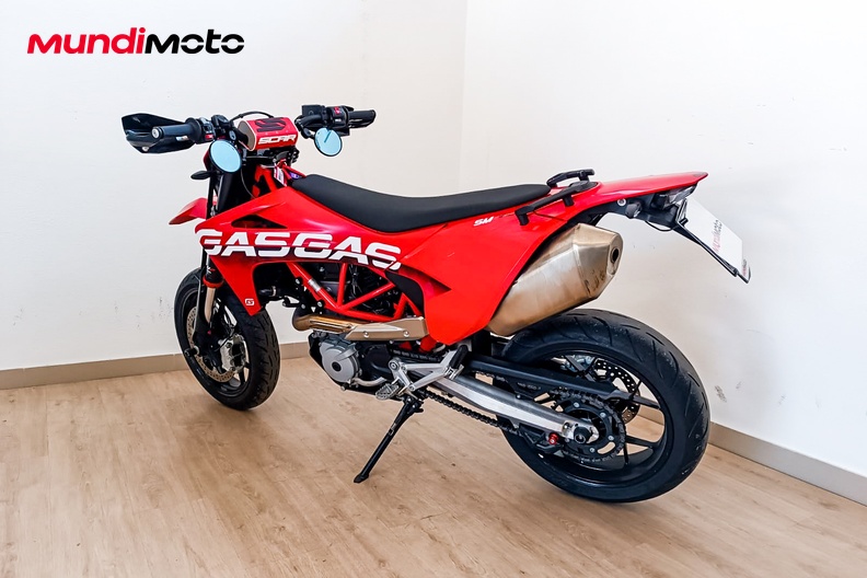 Motorbike image 7